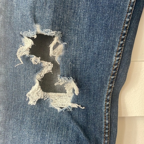 Free People Women’s Ripped Skinny Jeans - Picture 2 of 7